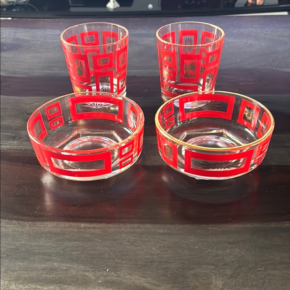 Vintage Jeannette (mcm) Atomic Starburst glasses and bowls set of 4